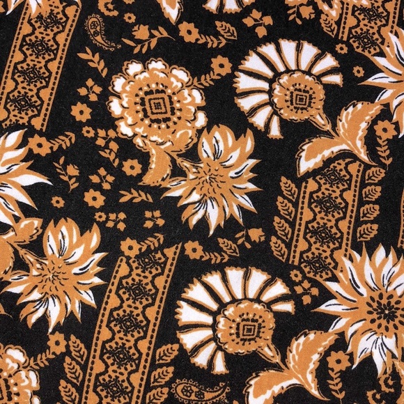 Forever 21 large top - Picture 6 of 6